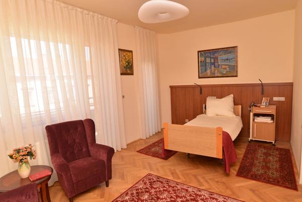 Dorina Palace - Centru ingrijire batrani Cluj